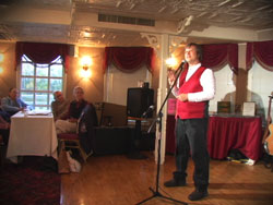 Photo of Fox telling a story